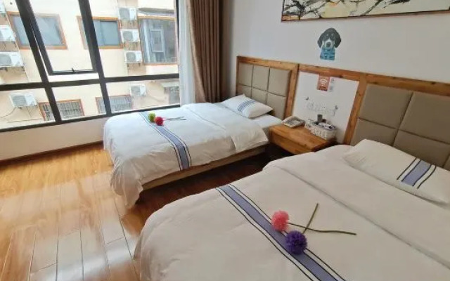 Zhangjiajie YiShang Inn