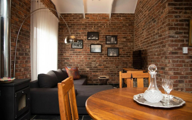 Tarry Stone Cottage