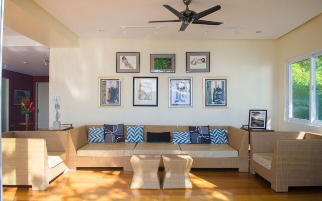 Paradiso Rito Waterfront Oasis