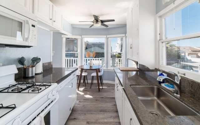 Pacific Bungalow