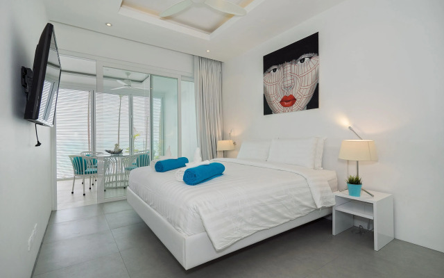 Luxury Apartment Unique Residences