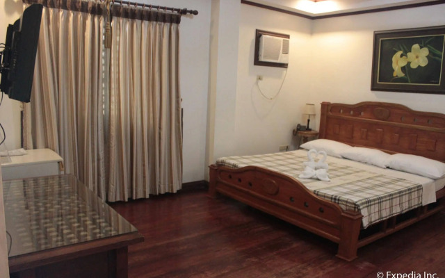 Grand Octagon Resort