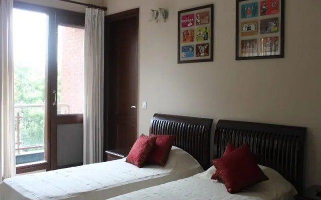 Saket Bed and Breakfast – Guest Rooms – Delhi