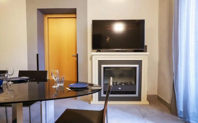 Donna Consiglia Design Apartment by Wonderful Italy