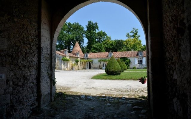 Château de Clauzuroux - Les gîtes