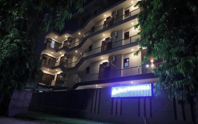 Radiant Blu Hotels Sector 70