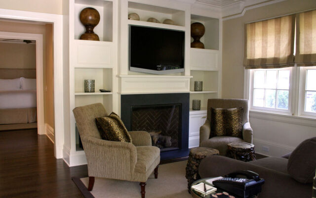 The 1770 House Restaurant & Inn