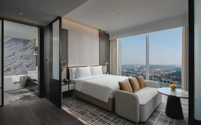 Crowne Plaza Ezhou by IHG