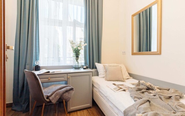 Sapphire Studios by Loft Affair