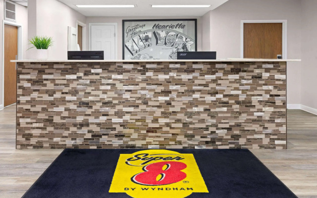Super 8 by Wyndham Henrietta/Rochester Area