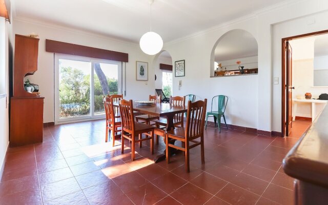 Sintra Classic Villa by Homing