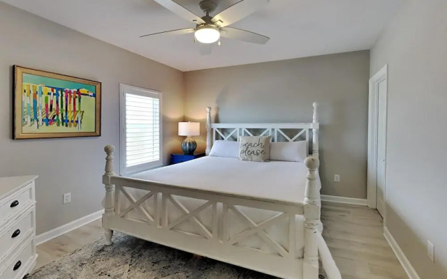 Admiral's Quarters #1208