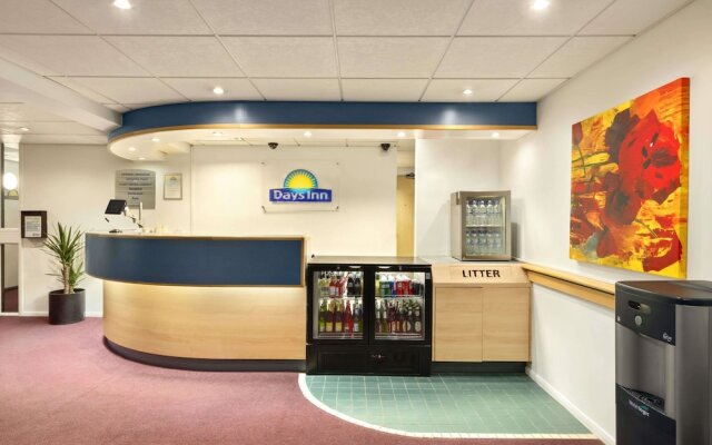 Days Inn Fleet M3