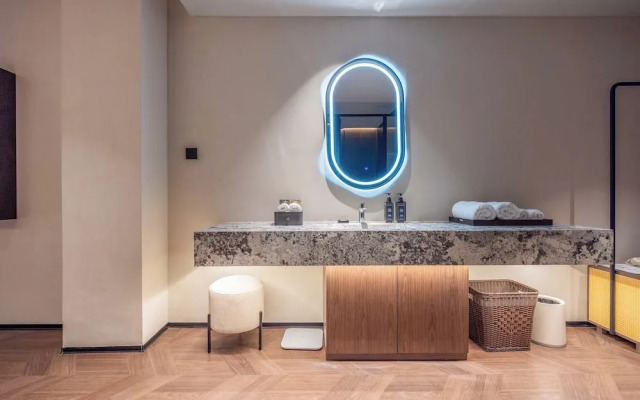 Yi Nian Fangcun Hotel