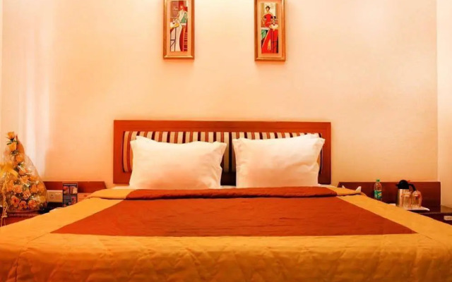 OYO Premium Banashankari Metro Station