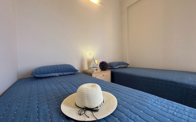 Relax in This Sithonia Property With Great Ocean Views