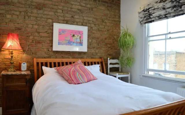 Spacious 2 Bedroom Apartment in Stoke Newington