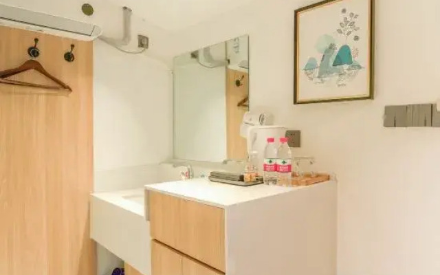 Luoyang Guest House Homestay Hotel ( Luoyi Ancient City Branch)