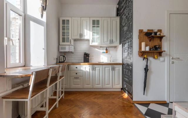 White&Black Apartments on 5th Kozhukhovskaya Street