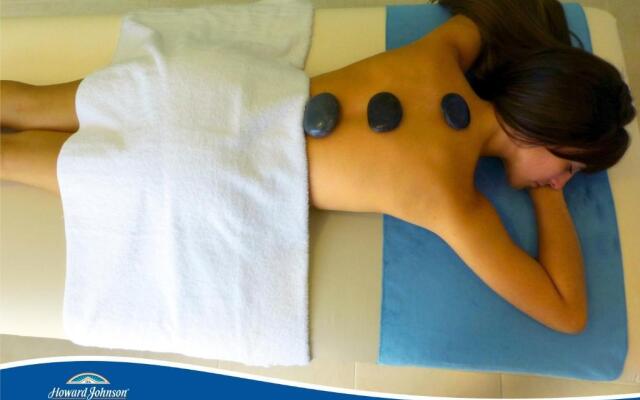 Howard Johnson by Wyndham Piedras Moras