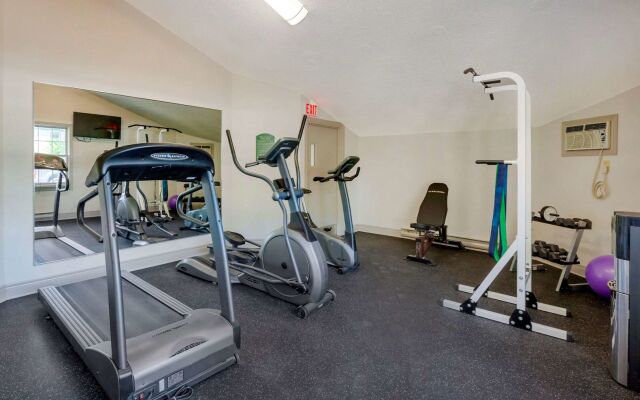 Comfort Inn & Suites Thousand Islands Harbour District