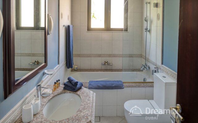 Dream Inn Dubai - Palm Villa Frond O