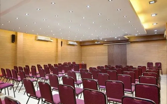 Akshay Inn