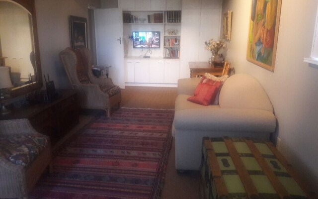 Holyrood Apartments 603