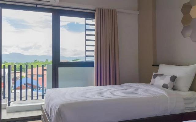 M2 Hotel