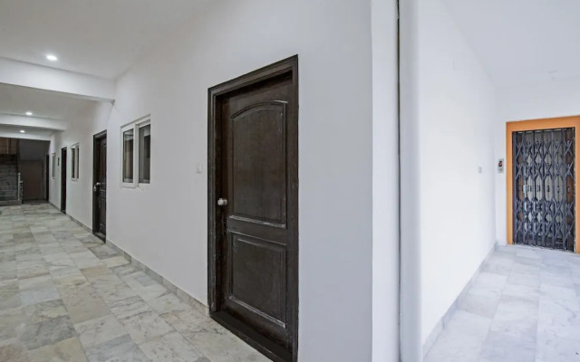 OYO 27720 V Hotel Gachibowli