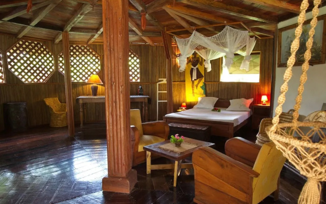 Analatsara Eco Lodge