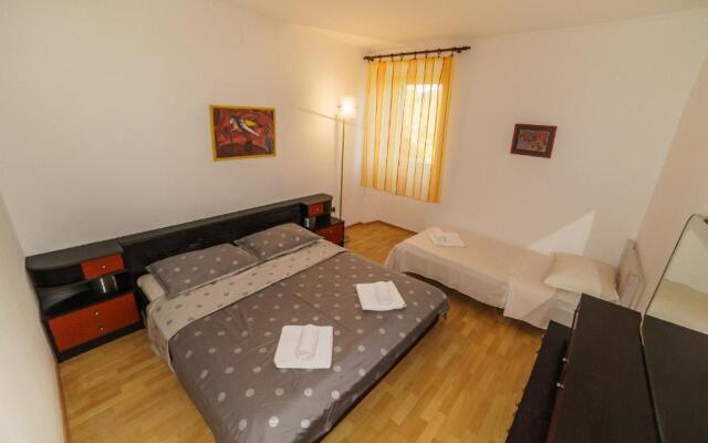 Villa Alithia Silver