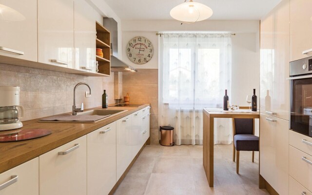 Nice Home in Medulin With Wifi and 3 Bedrooms