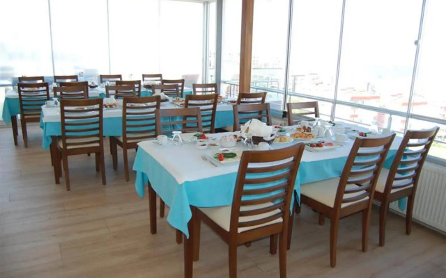 Dort Mevsim Suit Otel