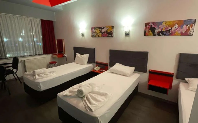 Lider Otel