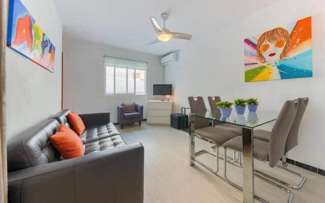 Holidays2Fuengirola Palangreros 100 mts from Beach and promenade