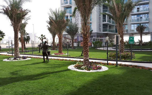 Remarkable 2-bed Apartment in Dubai