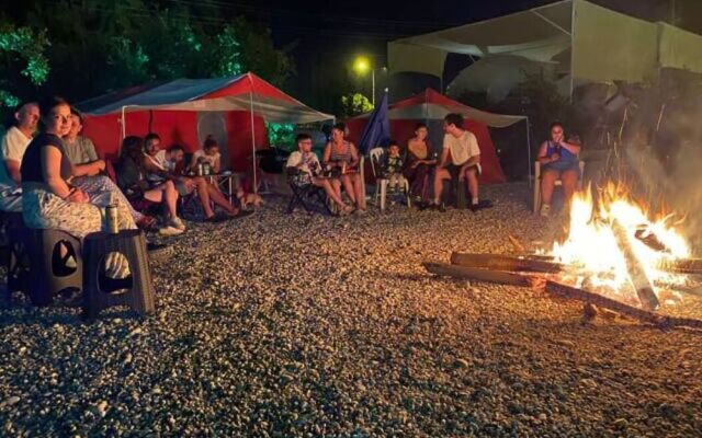 Myra Camping