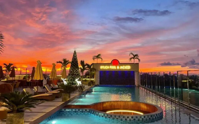 Rylich Panorama Hotel