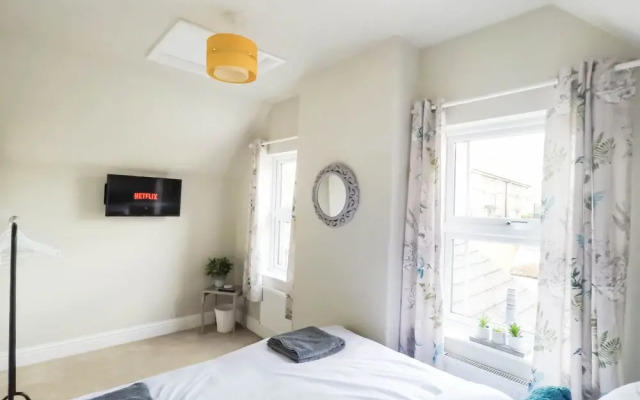 Central Stamford Townhouse