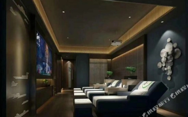 Super 8 Hotel