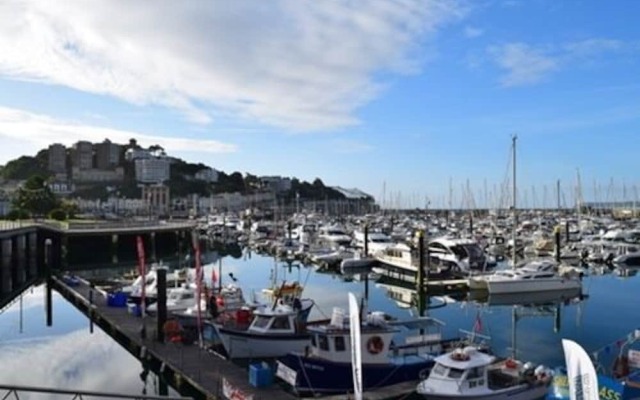 Tor Park Holiday Flatlets