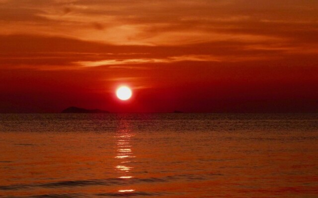 Sibaja Palms Sunset Beach Resort