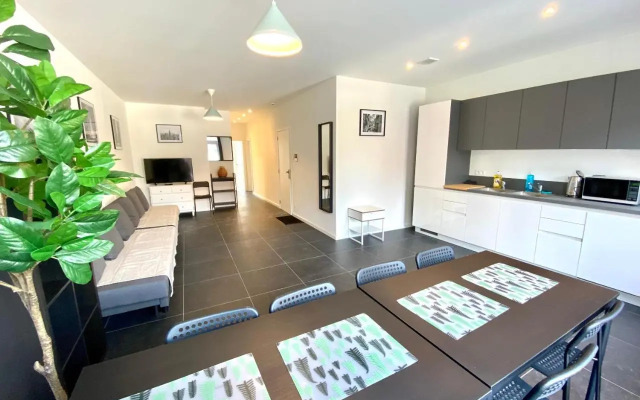 Isabel Apartments
