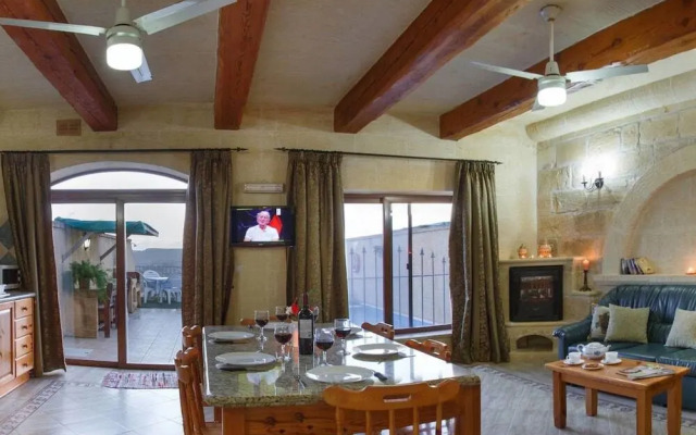 Gawhra - 3 BR Villa with Private Pool - BAG 49938