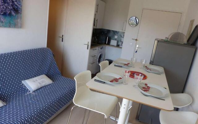 Appartement Le Lavandou, 2 pièces, 4 personnes - FR-1-308-79
