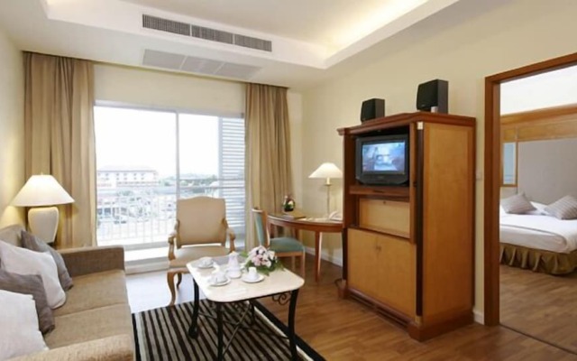 Kameo Grand Rayong Hotel & Serviced Apartments