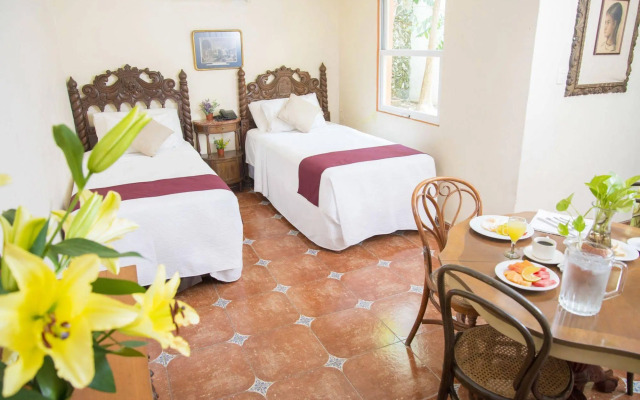 Casa De Las Columnas