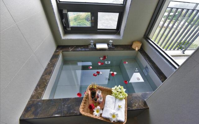 Nature View Hotel
