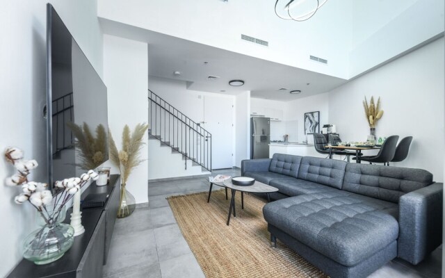 Luxe Apt in Top Tel Aviv Neighborhood